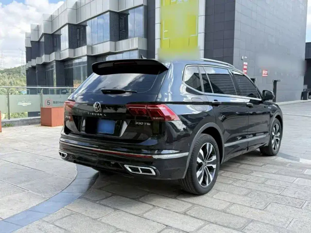 Volkswagen Tiguan L — Фото автомобиля 13