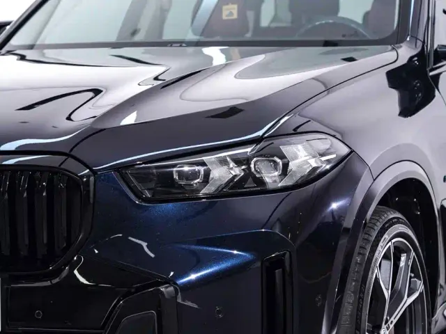BMW X5 — Фото автомобиля 10