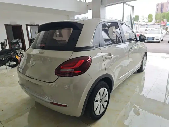 Wuling Bingo — Фото автомобиля 6