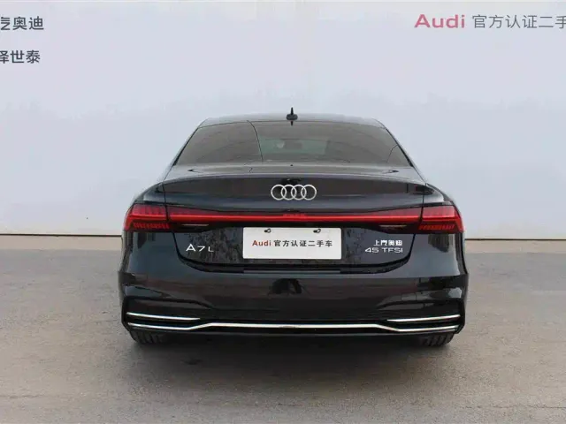 Audi A7L — Фото автомобиля 5