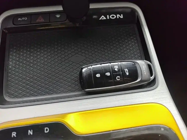 GAC Aion Y — Фото автомобиля 8