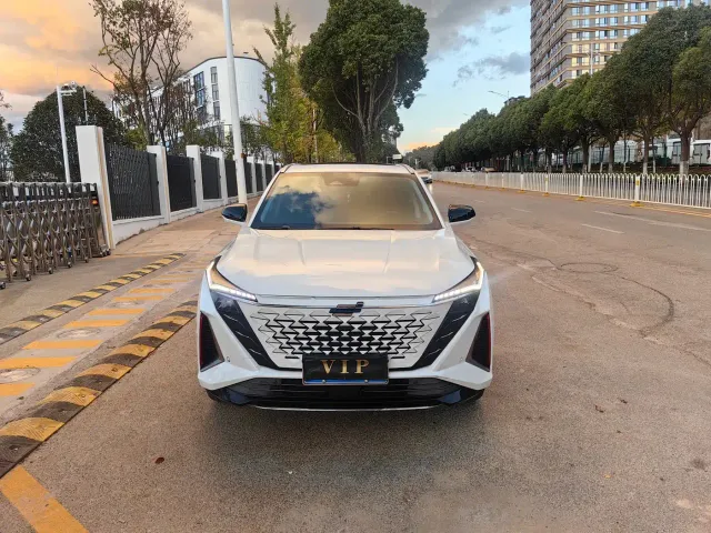 Changan Z6 — Фото автомобиля 2