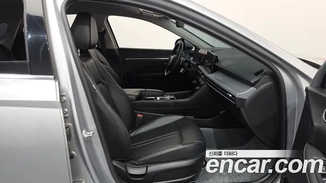 Hyundai Sonata — Фото автомобиля 16