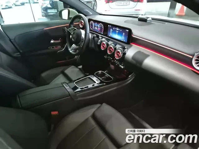 Mercedes-Benz A-Class W177 — Фото автомобиля 12