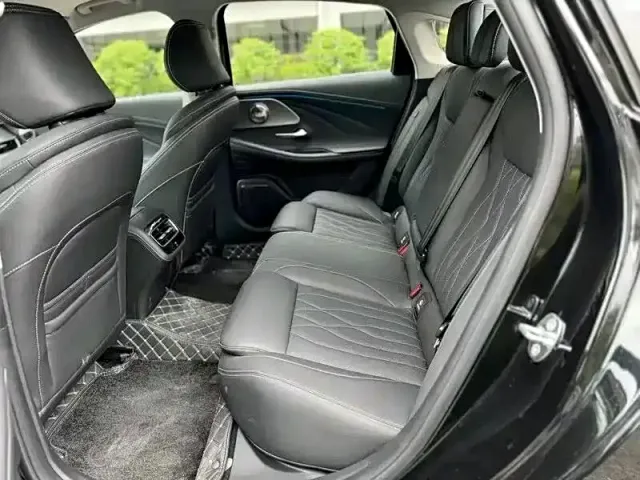 Chery Arrizo 8 — Фото автомобиля 6