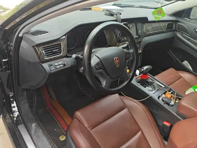 Hongqi H7 — Фото автомобиля 12
