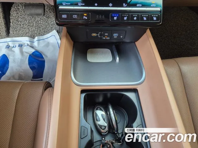 Hyundai Grandeur GN7 — Фото автомобиля 10