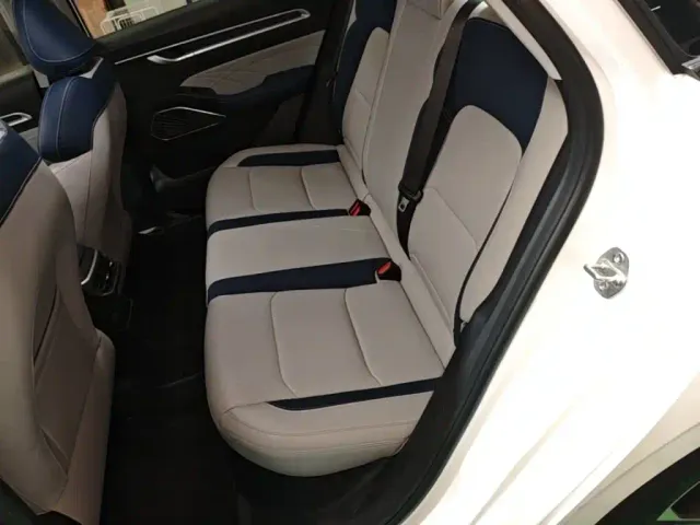 Geely Emgrand — Фото автомобиля 16