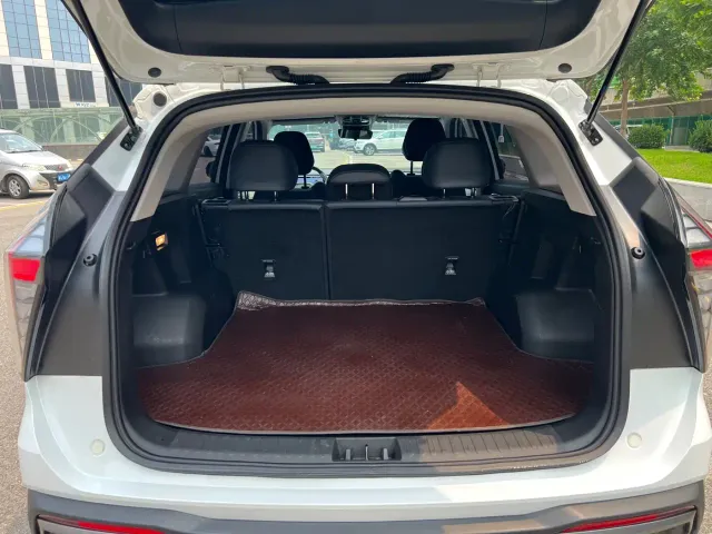 Geely Boyue L — Фото автомобиля 13