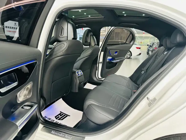 Mercedes-Benz C-Class — Фото автомобиля 5