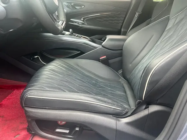 BYD Seal — Фото автомобиля 8