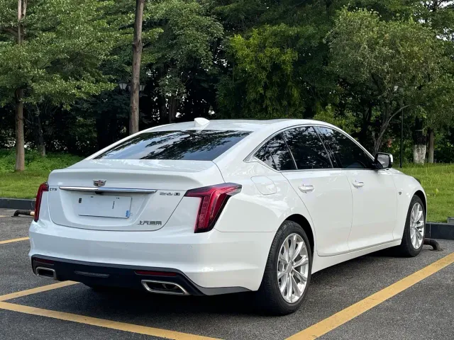 Cadillac CT5 — Фото автомобиля 4