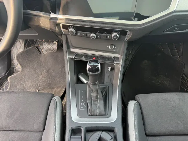 Audi Q3 — Фото автомобиля 12