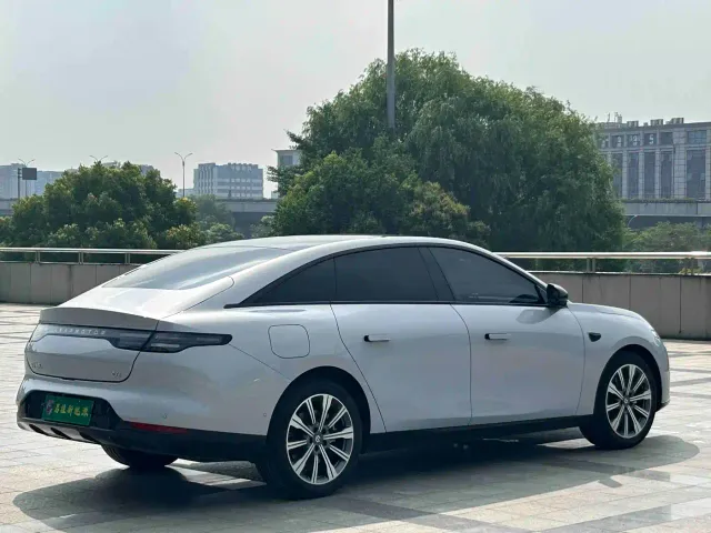 Leapmotor C01 — Фото автомобиля 16