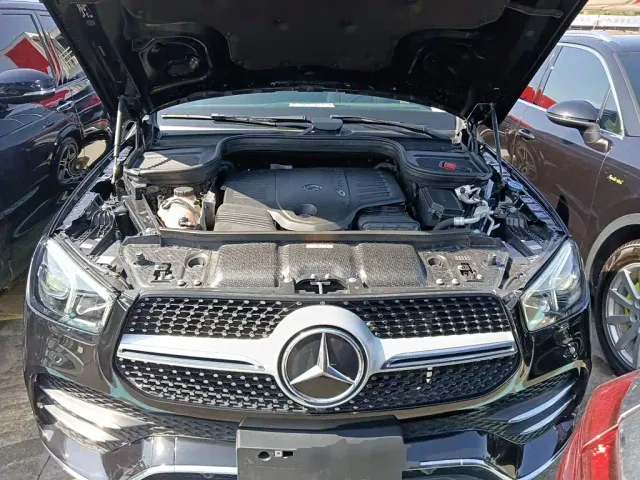 Mercedes-Benz GLE-Class — Фото автомобиля 19