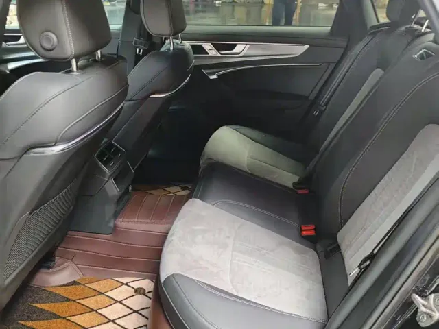 Audi A6L — Фото автомобиля 4