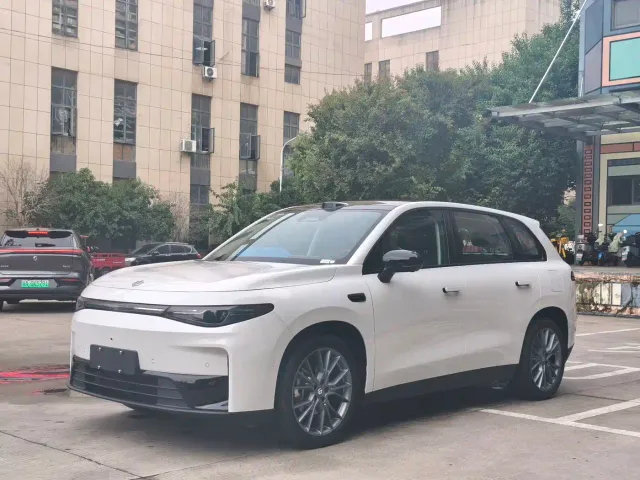 Фотография автомобиля — Leapmotor C10