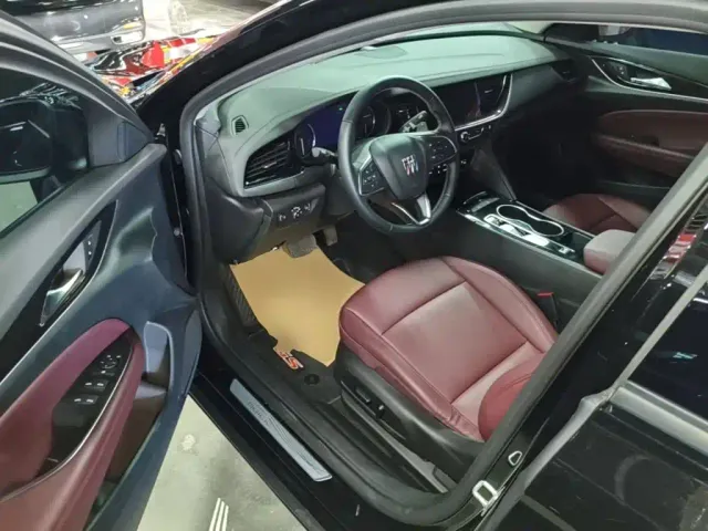 Buick Regal — Фото автомобиля 15