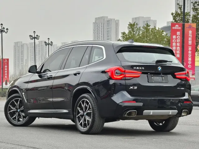 BMW X3 — Фото автомобиля 4