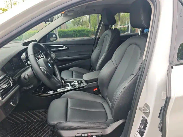BMW 1 Series — Фото автомобиля 16