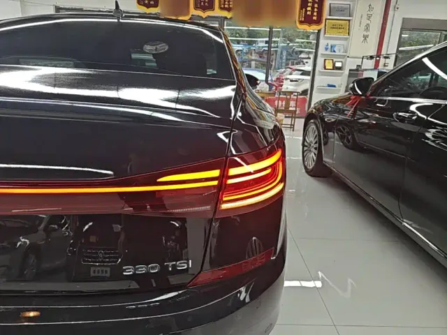 Volkswagen Passat — Фото автомобиля 7