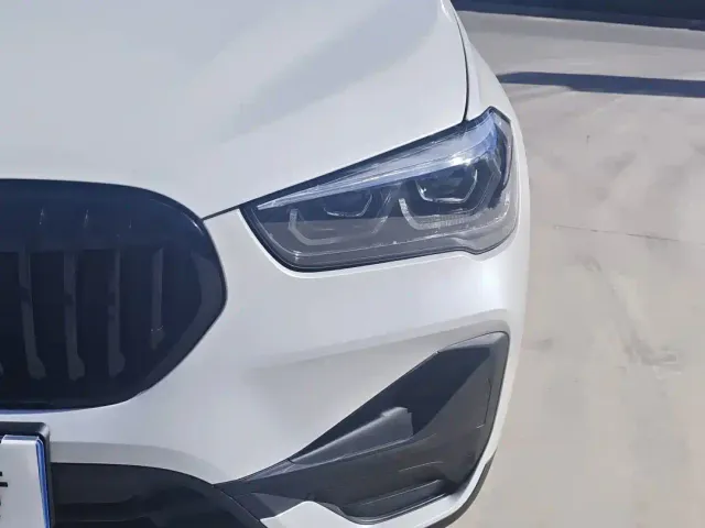 BMW X1 — Фото автомобиля 3