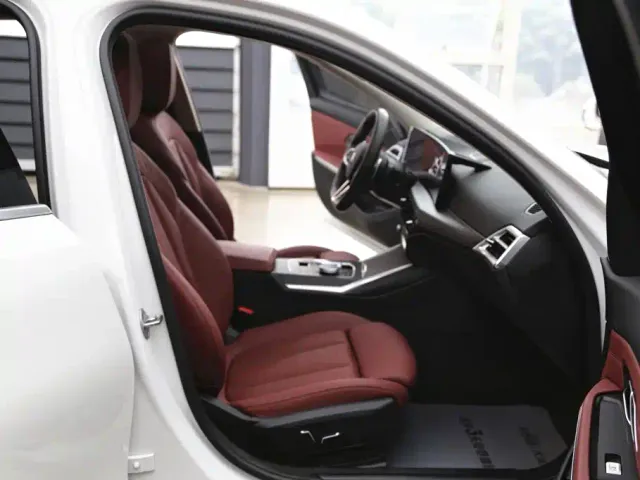 BMW 3 Series — Фото автомобиля 22