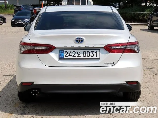 Toyota Camry XV70 — Фото автомобиля 4