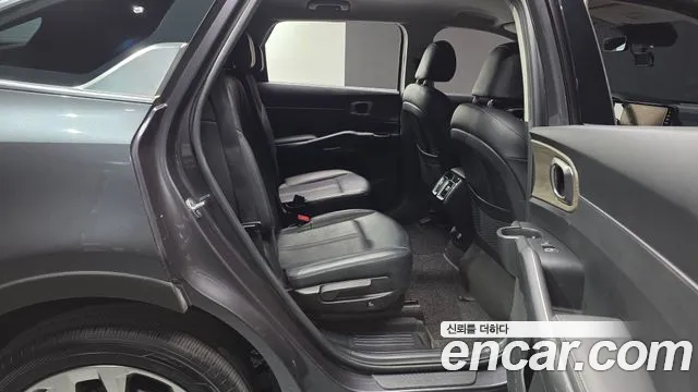 Kia Sorento Sorento 4-е поколение Дизель 2.2 4WD — Фото автомобиля 10
