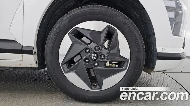 Hyundai Kona SX2 — Фото автомобиля 6