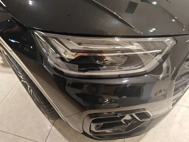 Audi Q5L — Фото автомобиля 10