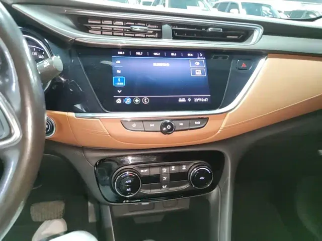 Buick Buick Encore GX 2020 20T CVT 2WD Luxury Model — Фото автомобиля 12