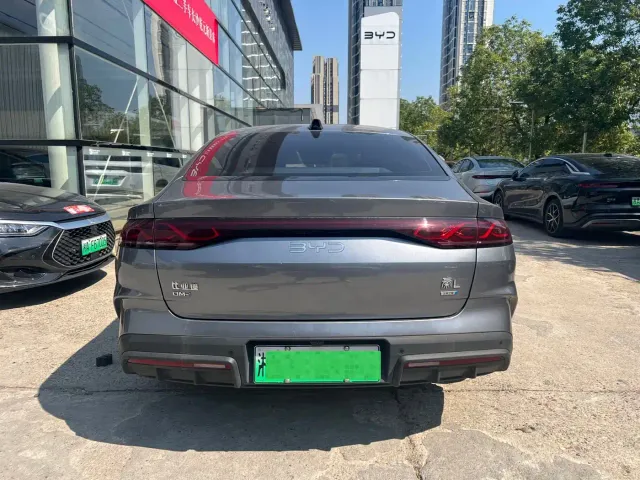 BYD Qin L — Фото автомобиля 8