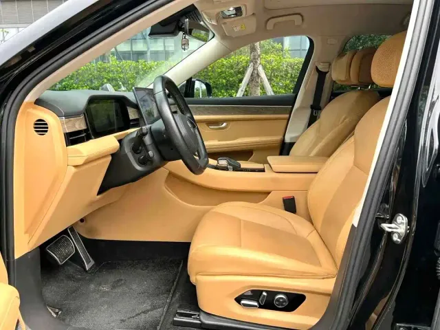 Aito M5 — Фото автомобиля 5