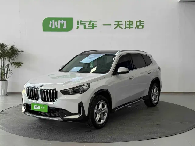 Фотография автомобиля — BMW X1