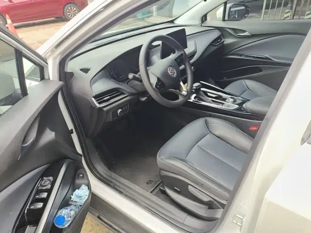 Buick Velite 6 — Фото автомобиля 15