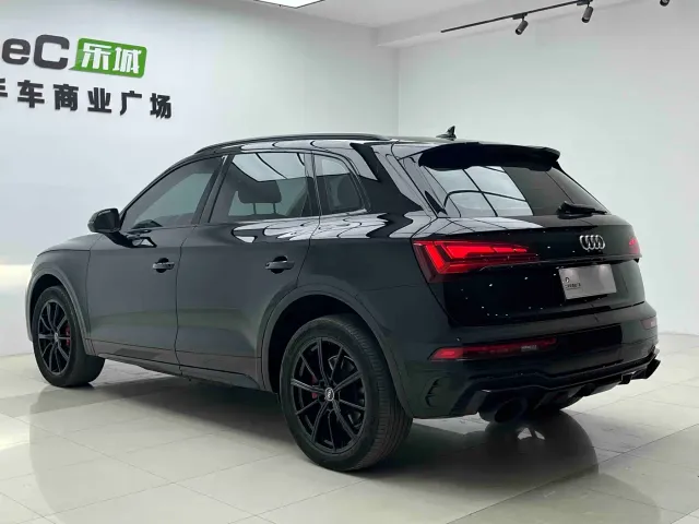 Audi Q5L — Фото автомобиля 6