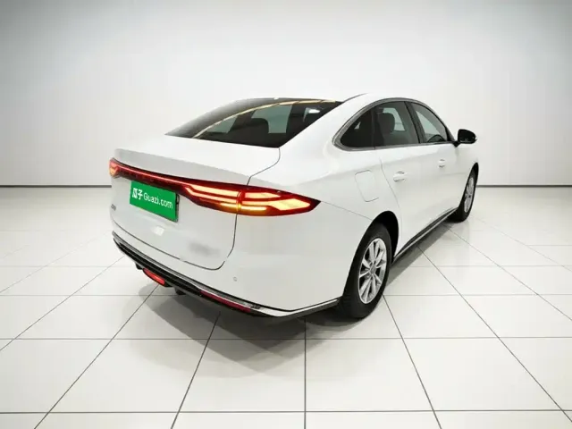 Geely Galaxy Stellar 6 — Фото автомобиля 4
