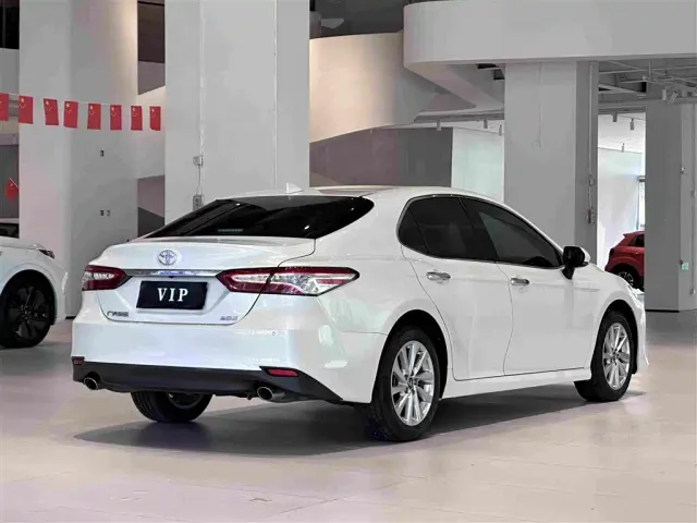 Toyota Camry — Фото автомобиля 9