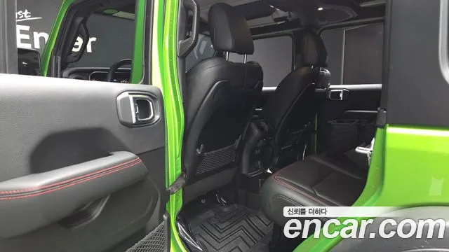 Jeep Wrangler JL — Фото автомобиля 16