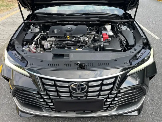 Toyota Avalon — Фото автомобиля 16
