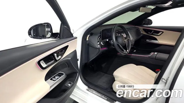 Mercedes-Benz E-Class W214 — Фото автомобиля 15