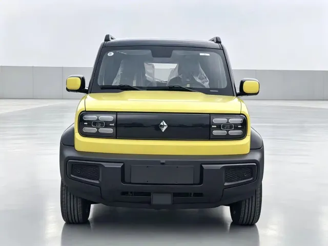 Baojun Yep — Фото автомобиля 2