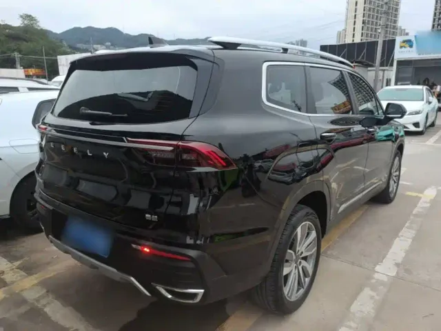 Geely Haoyue — Фото автомобиля 6