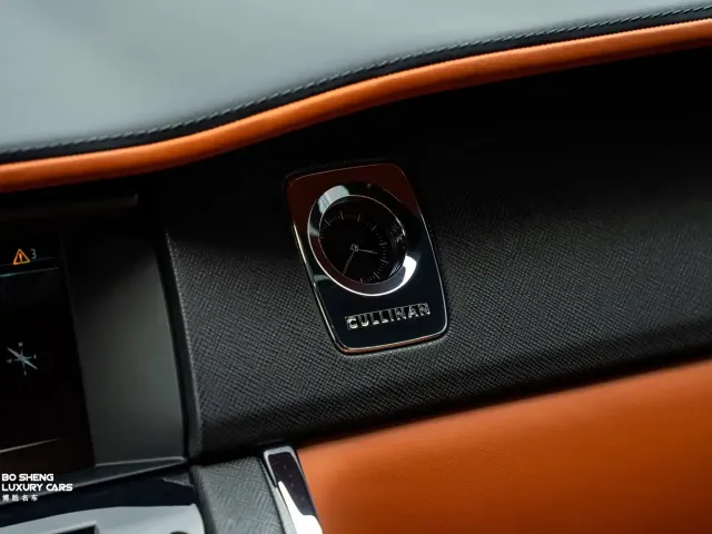 Rolls-Royce Cullinan — Фото автомобиля 16