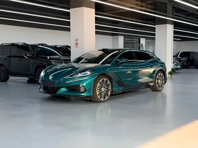Фотография автомобиля — Denza Z9GT