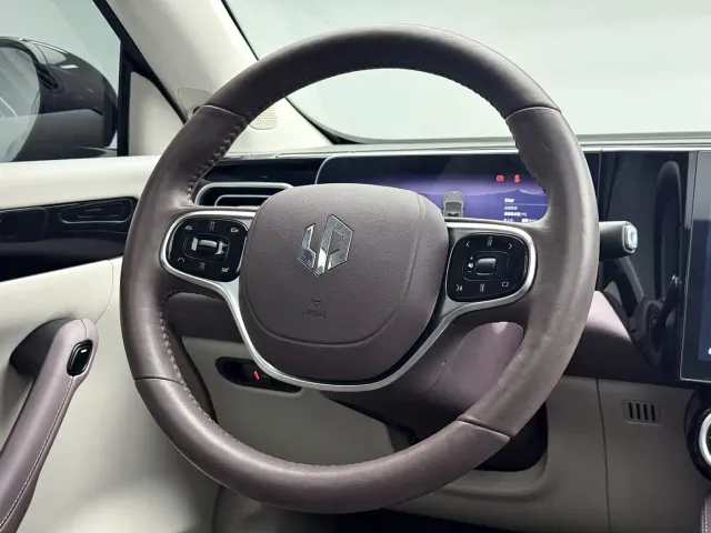 Leapmotor C11 — Фото автомобиля 17