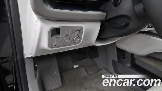 Hyundai Ioniq 6 — Фото автомобиля 24