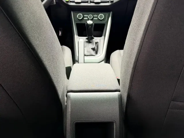 Volkswagen Polo — Фото автомобиля 14