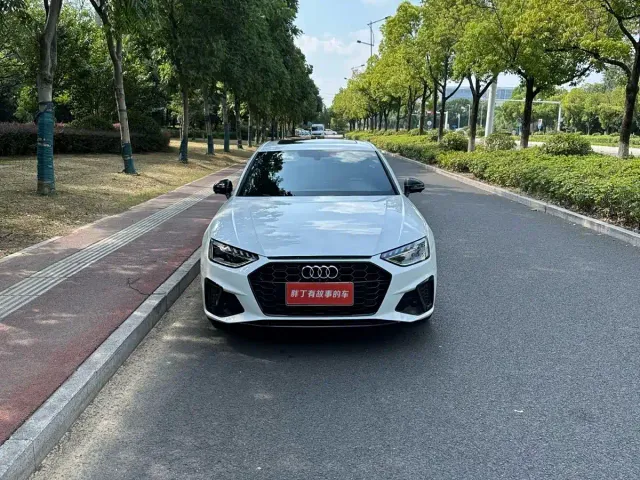 Audi A4L — Фото автомобиля 5